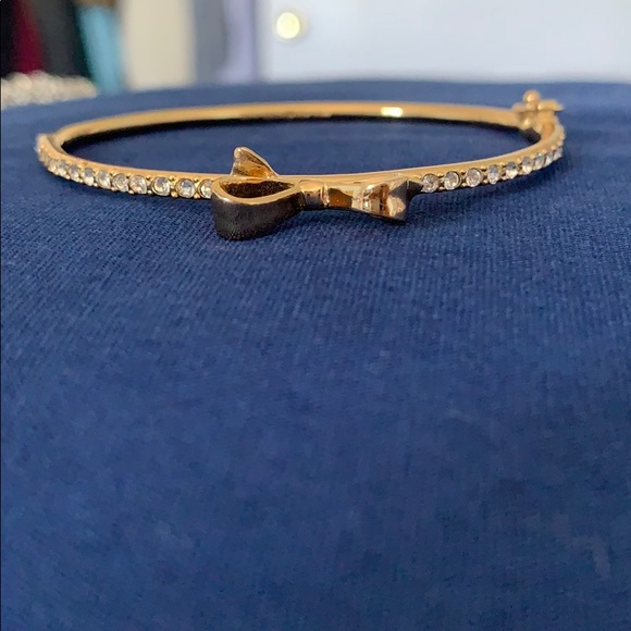 KATE SPADE BOW BANGLE - Picture 5 of 7